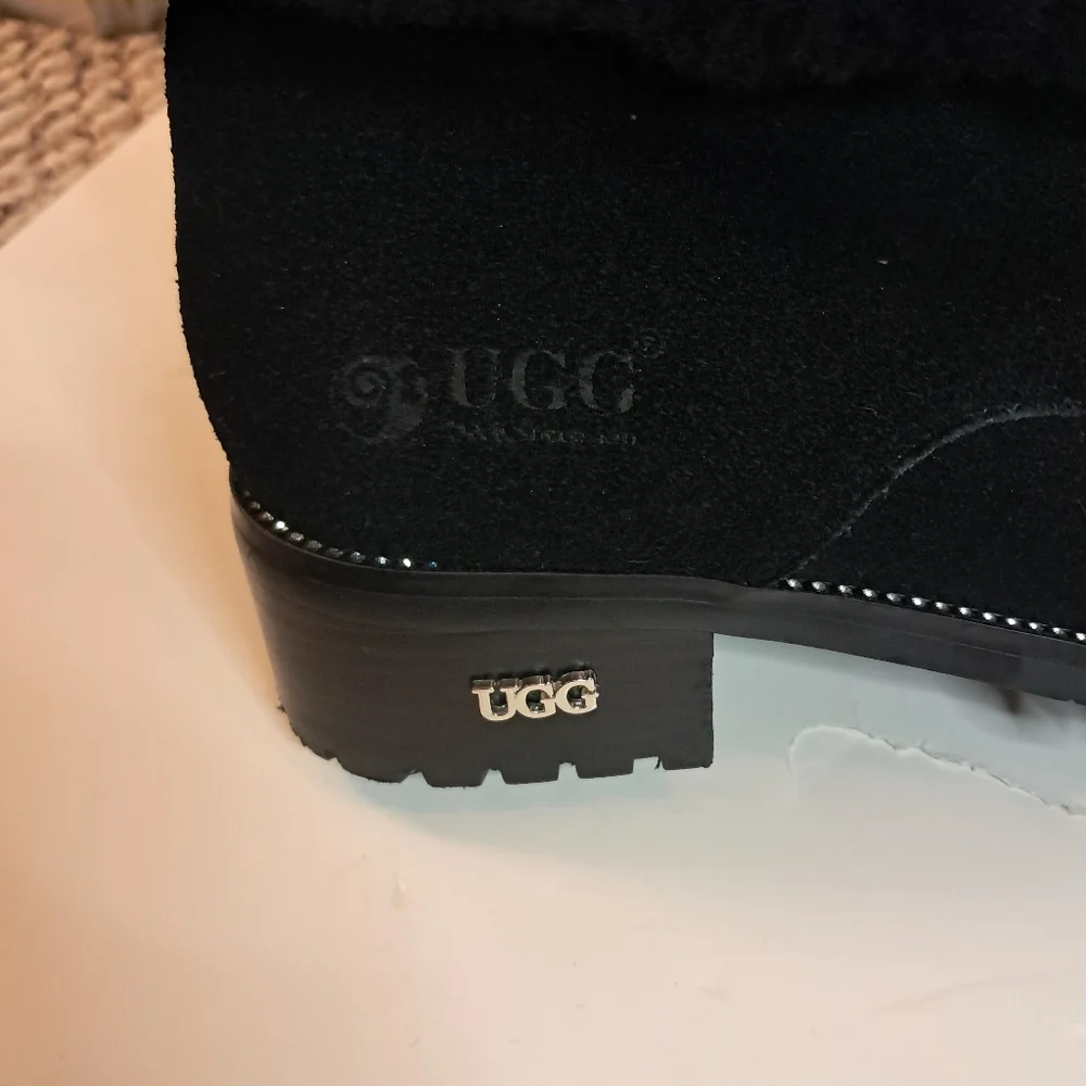 UGG Boots Women's 8 Fold Ankle Sheepskin Zippers Suede Fur Cozy Winter Luxury - Picture 5 of 9